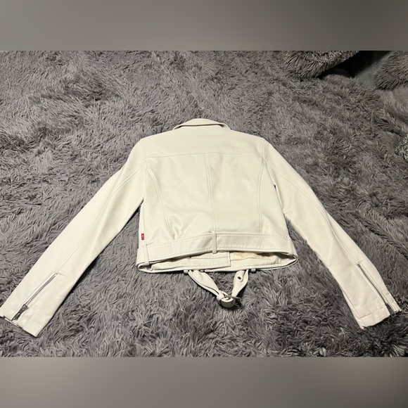 Beige/Cream Faux Leather Moto Jacket from Levi's🔥 - Picture 3 of 7